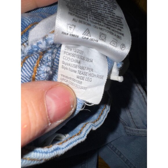 Jessica Simpson Tease High Rise Wide Leg Jeans 30 Light Wash Denim Sexy Boho Y2K - Picture 11 of 11